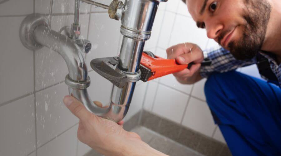 Professional same day plumber services in Iola, WI